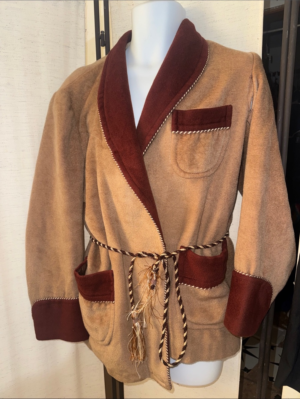 Vintage Smoking Jacket Robe 1950s SOFT Tan / Rust Rope Belt as is